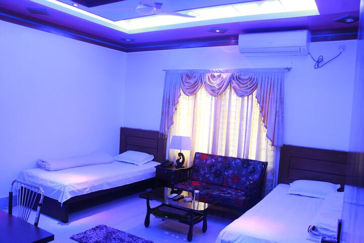Room 3 of 14