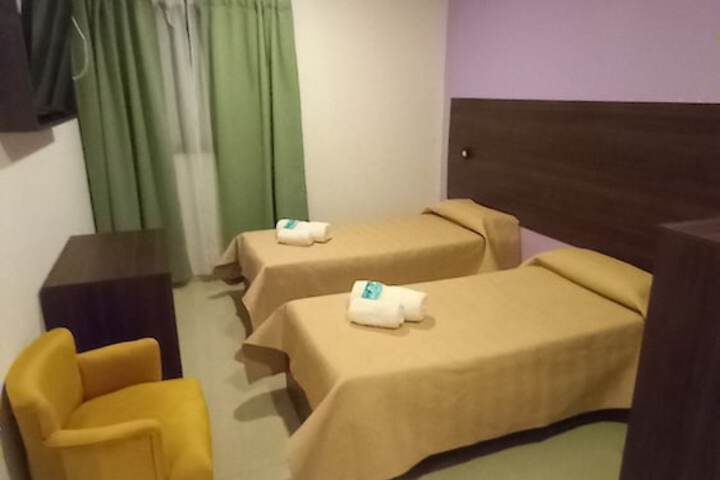 Room 21 of 37