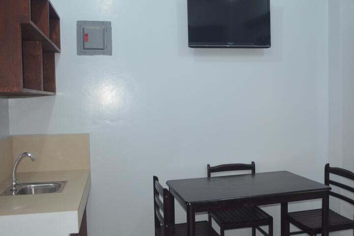 Room 5 of 6