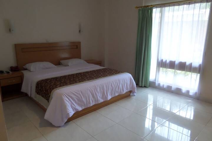 Room 12 of 47