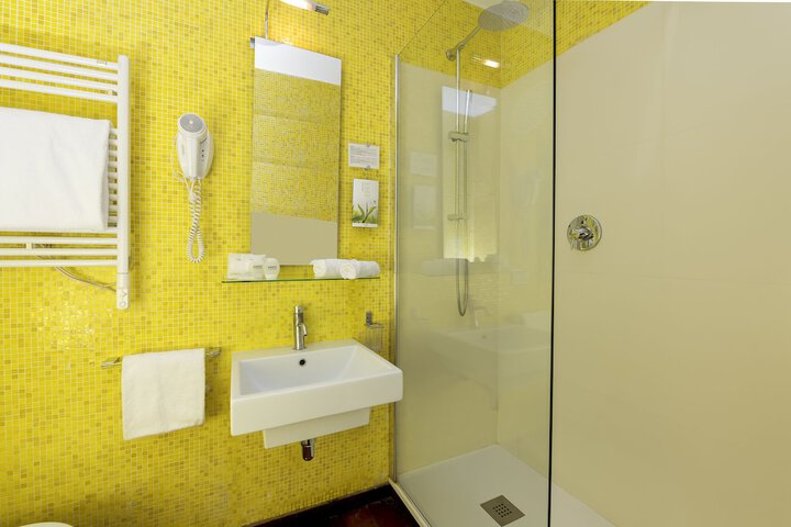 Clean Restrooms