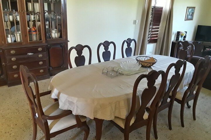 Room 2 of 9