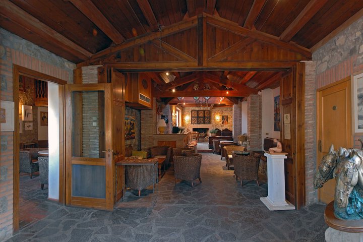 Hotel Interior 3 of 38