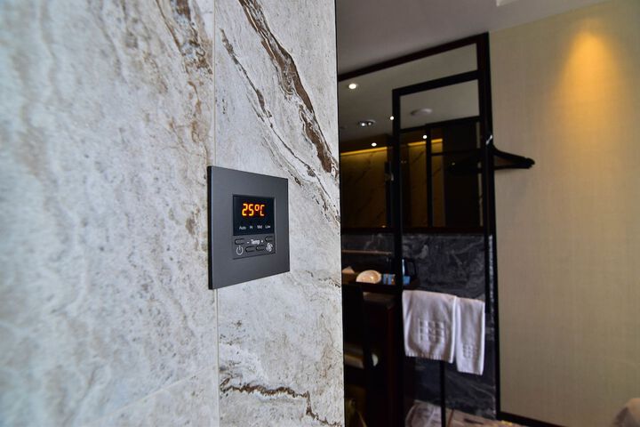 Room 8 of 58