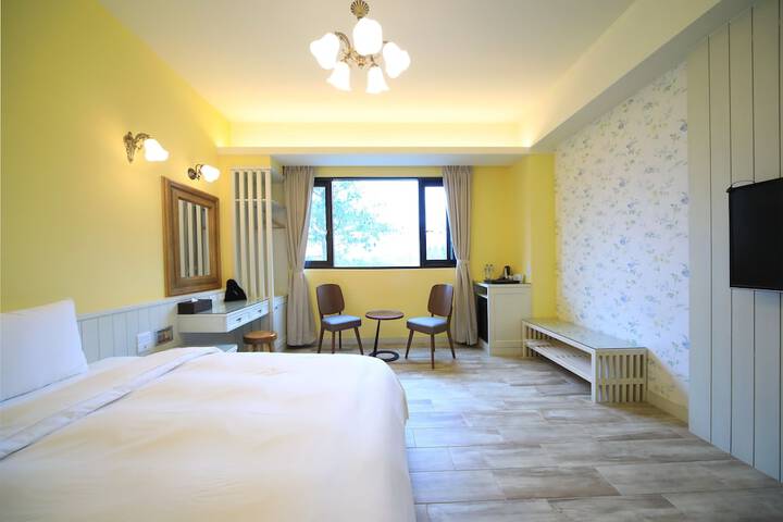 Room 28 of 48