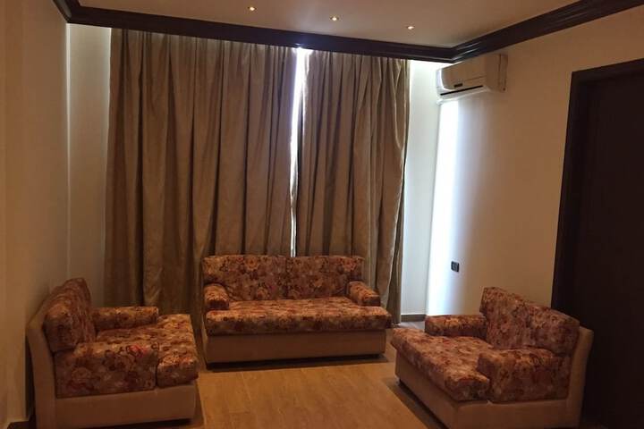 Room 11 of 16