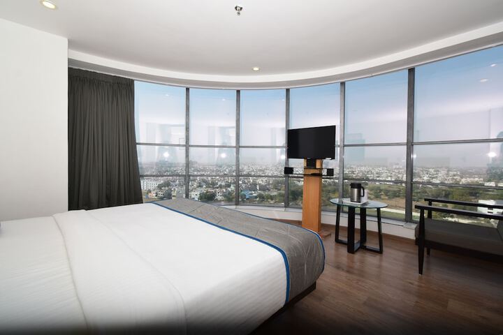 Room 29 of 61