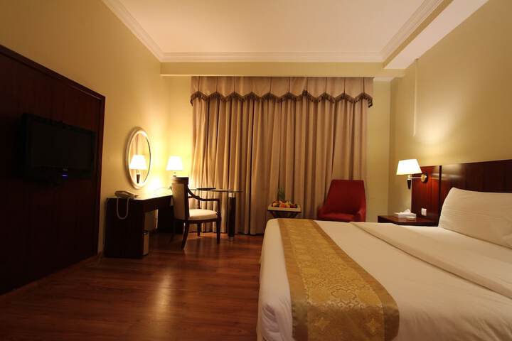 Room 8 of 29