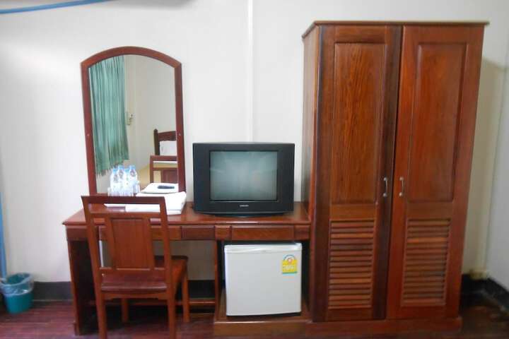 Room 17 of 25