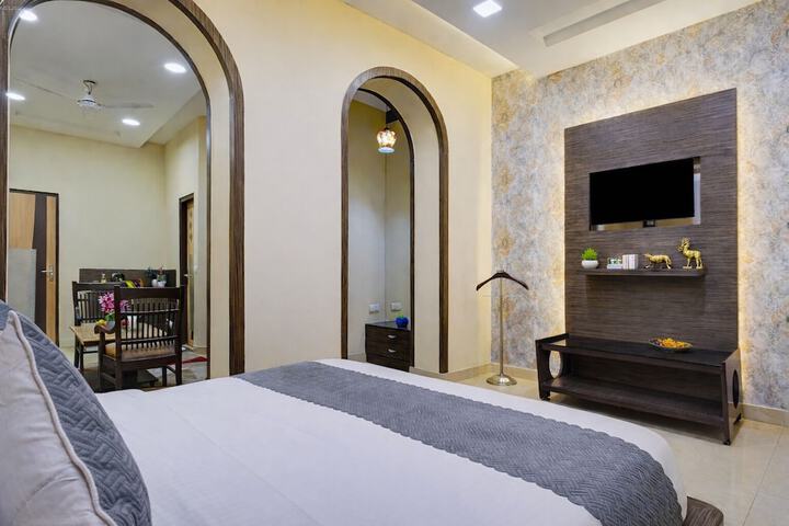 Room 16 of 46