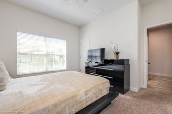 Room 43 of 46