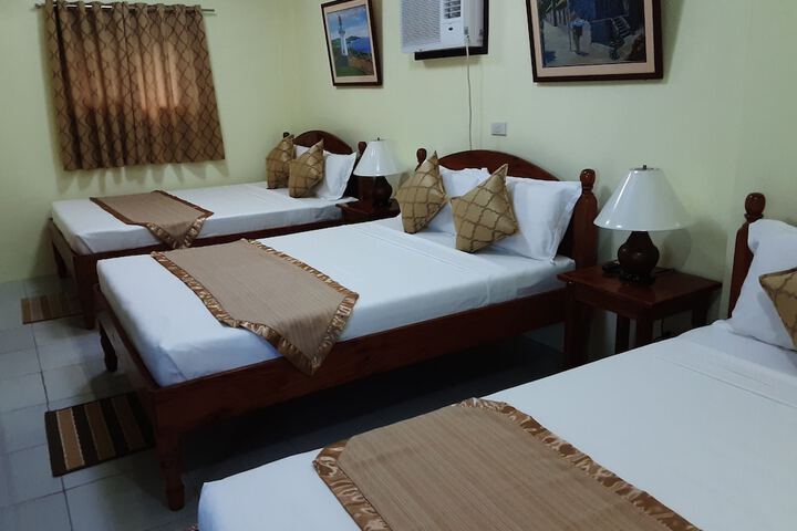 Room 6 of 17