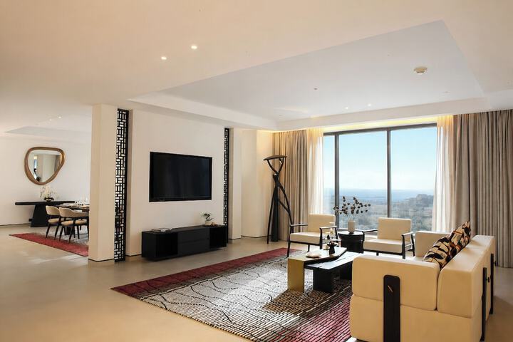 Room 57 of 154