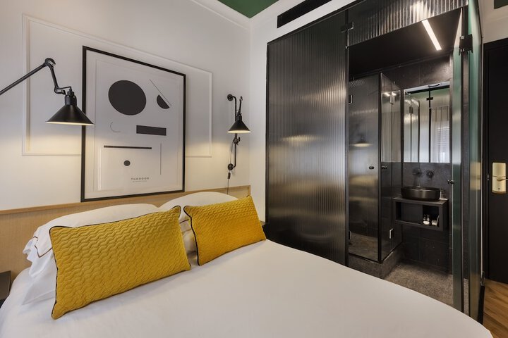 Room 8 of 39