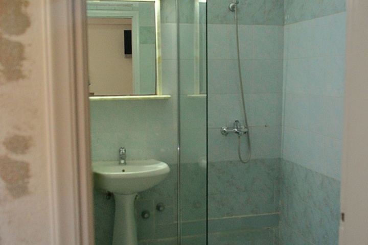 Room 25 of 57