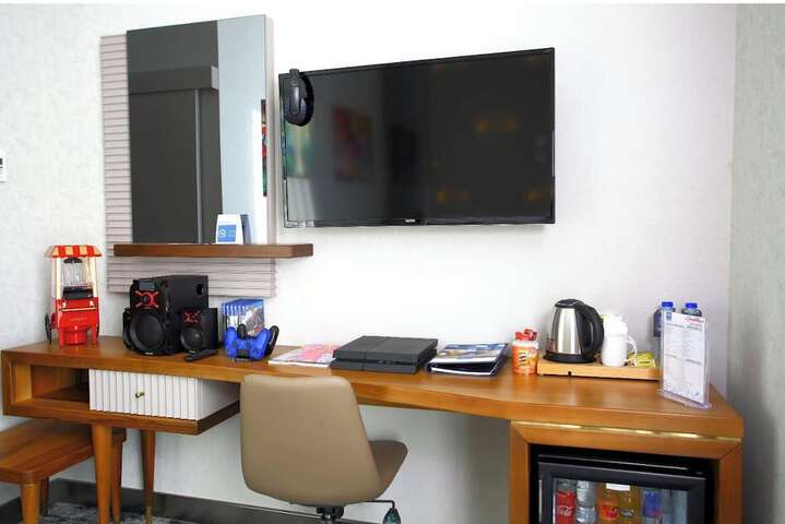 Room 10 of 69