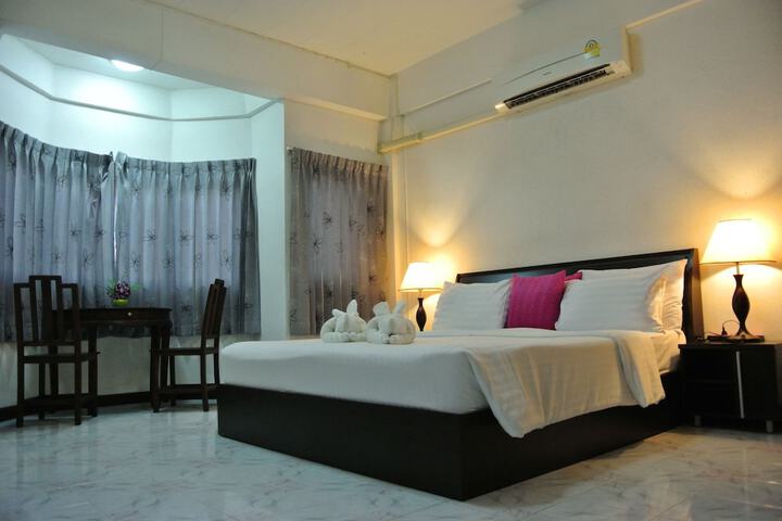 Room 12 of 44