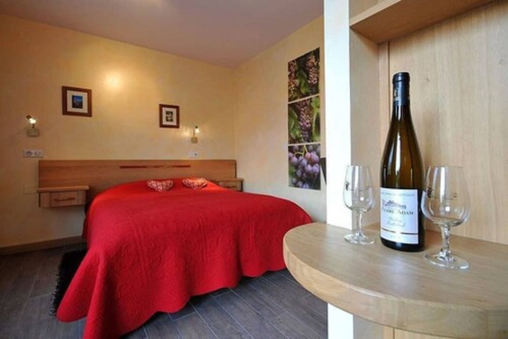 Room 4 of 6