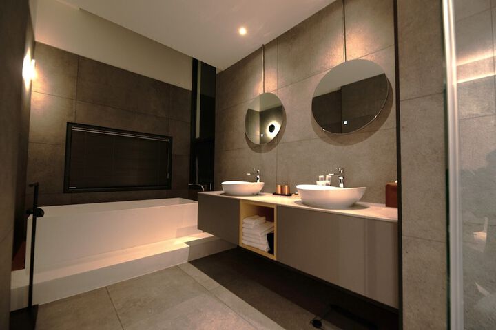 Room 41 of 63