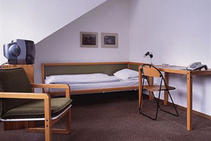 Room 25 of 55