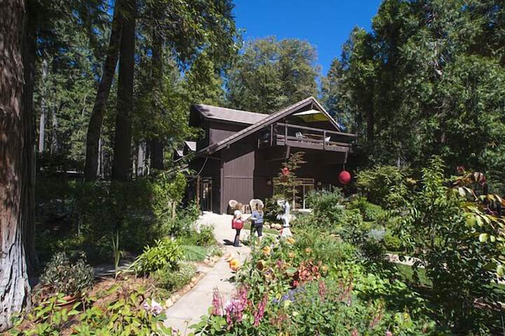 Property Grounds 28 of 36