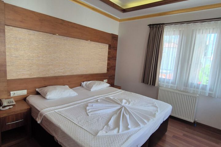 Room 8 of 26