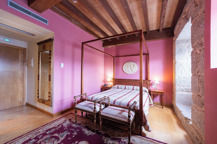 Room 3 of 18