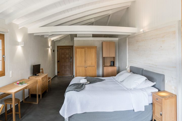 Room 14 of 64