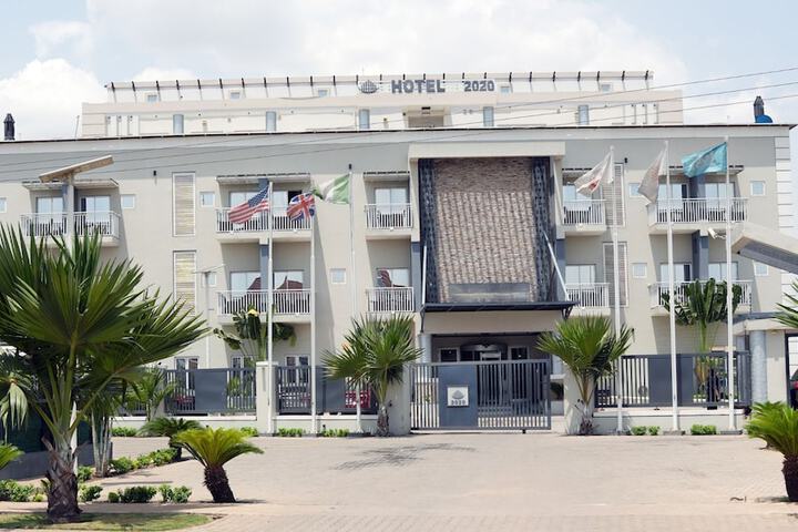 2020 HOTELS & APARTMENTS Wuye