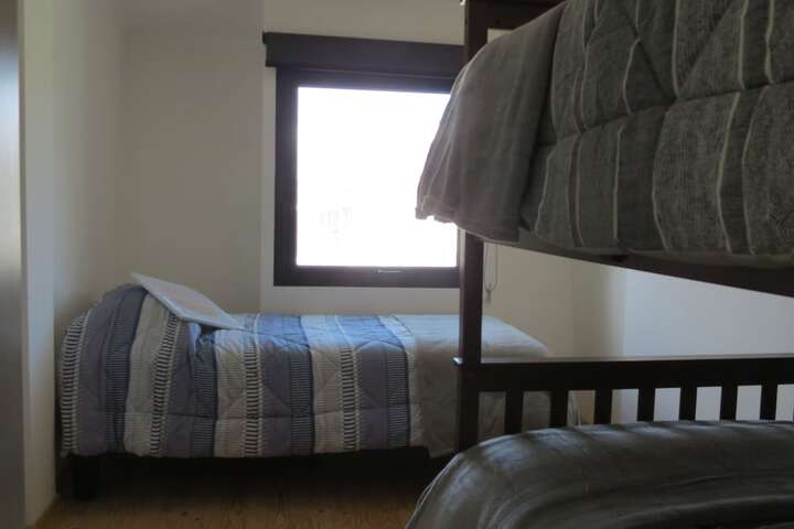 Room 8 of 28