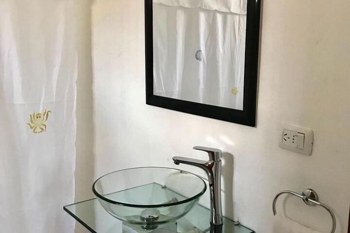 Room 46 of 65
