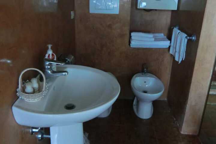 Room 30 of 71