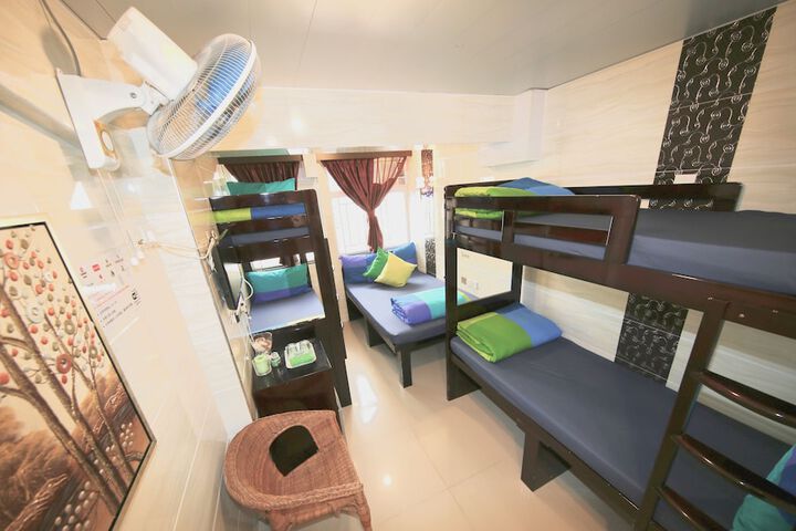 Room 37 of 119