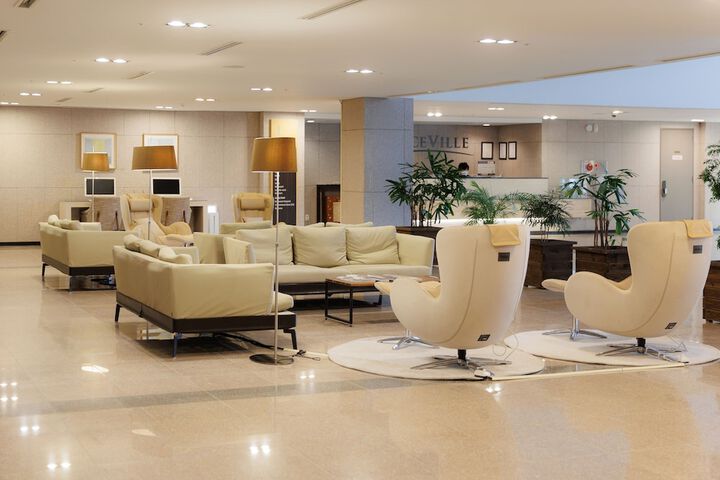 Guest Lobby