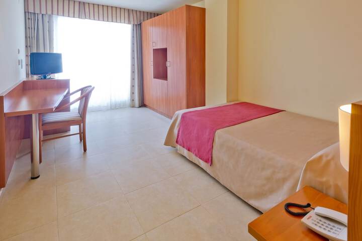 Room 6 of 41