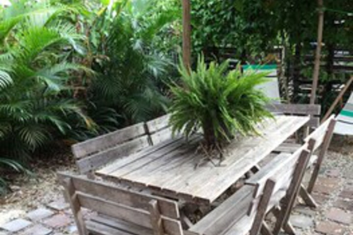 Hotel Exterior 7 of 24