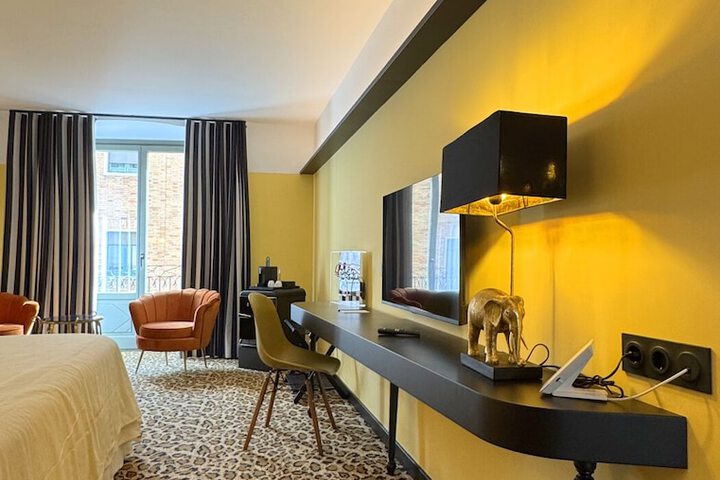 Room 5 of 54