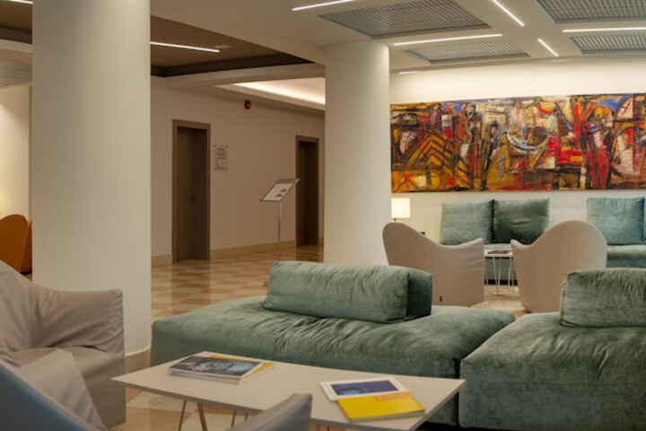 Hotel Interior 6 of 73