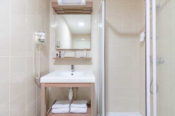 Room 20 of 25