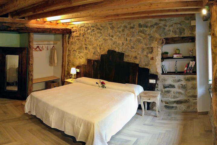 Room 8 of 26