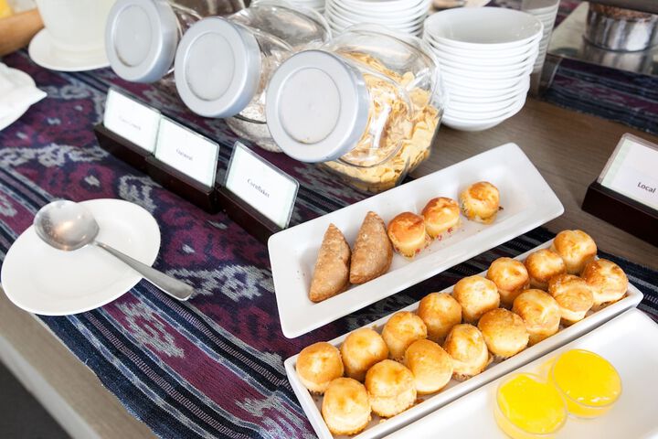 Breakfast/Coffee Service 21 of 39