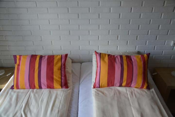 Room 5 of 26