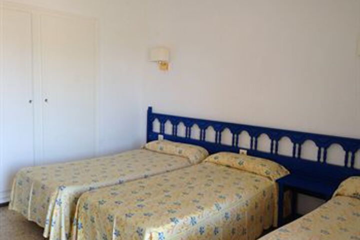 Room 10 of 23