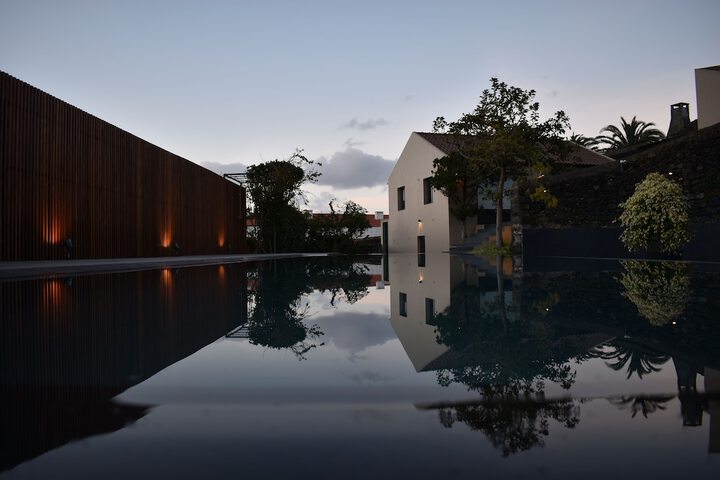 Pool 76 of 105