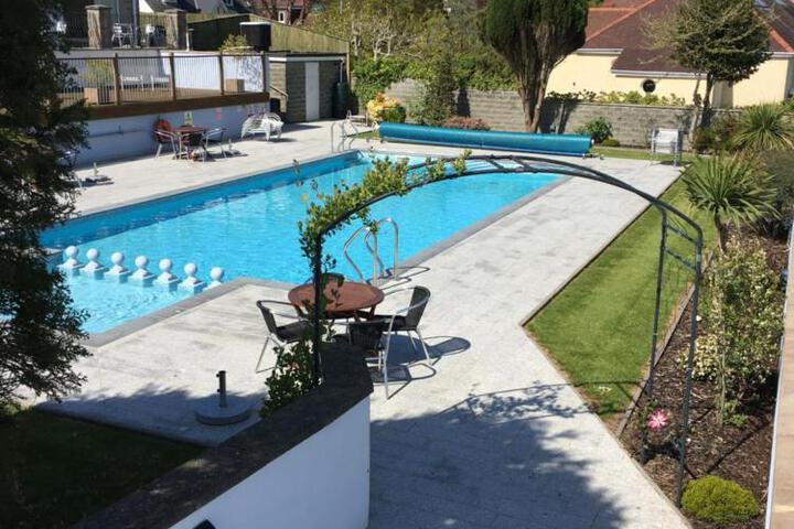 Merlewood Hotel