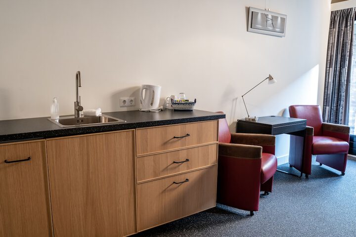 Room 13 of 39