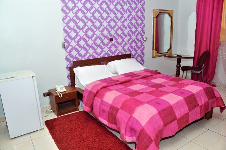 Room 10 of 52