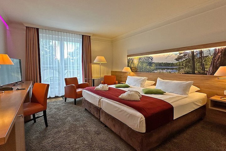 Room 10 of 43