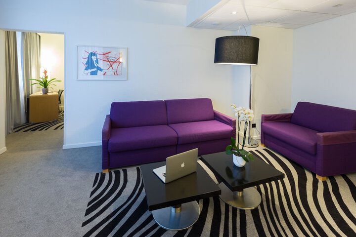 Room 95 of 278