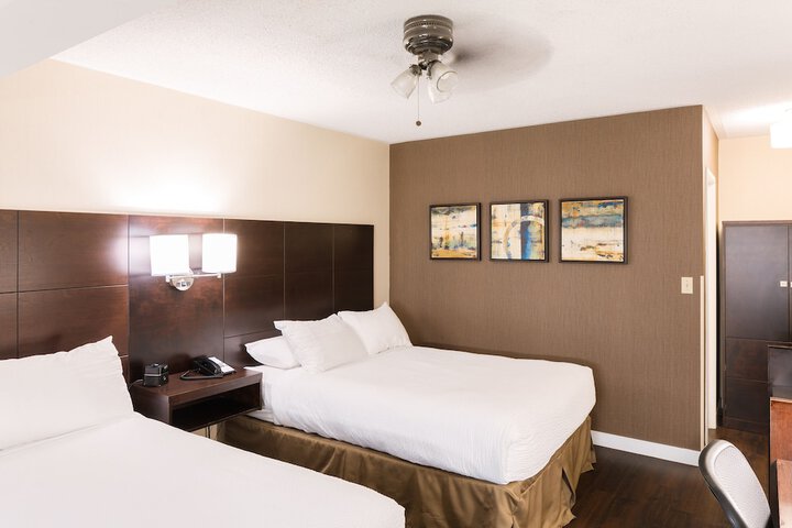 Room 9 of 47